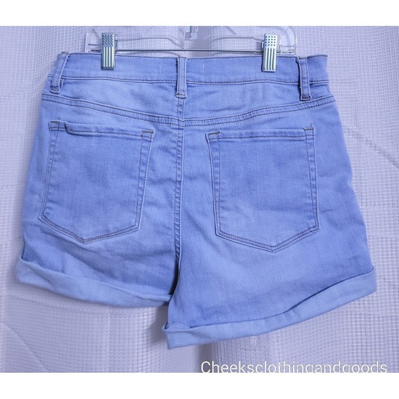 Pacsun The Shortie Rolled Cuff Light Wash Shorts Women's size 29 - Picture 3 of 5